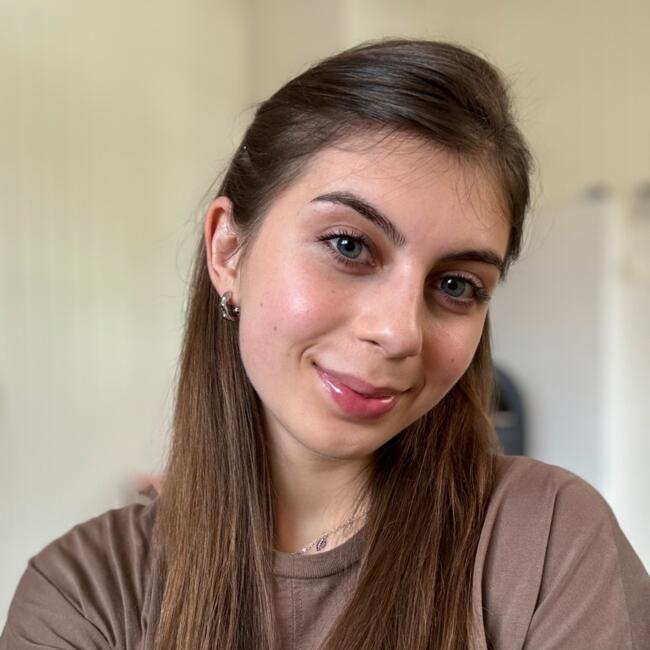 Babysitter in Ålesund: Alina