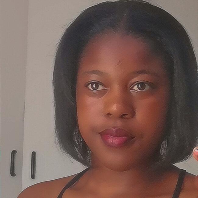 Babysitter in Cape Town: Alicia