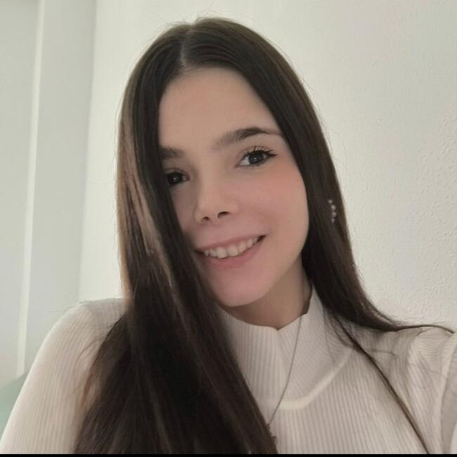 Nanny in Madrid: Verónica Pireddu 