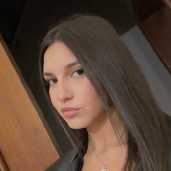 Babysitter Syracuse: Nicoletta