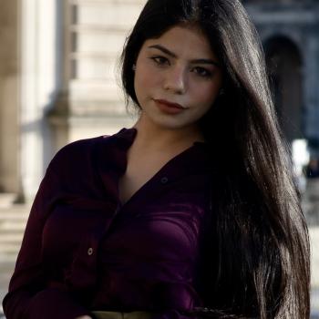 Babysitter in Paris: Saloni