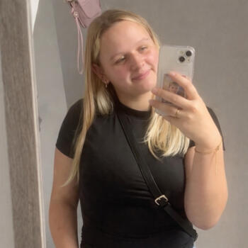 Babysitter Bienvillers-au-Bois: Clara