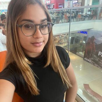Niñera en Panamá: Yelineth