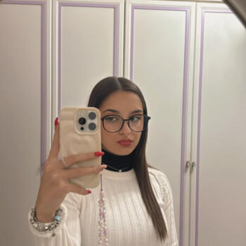 Babysitter a Messina: Miryam