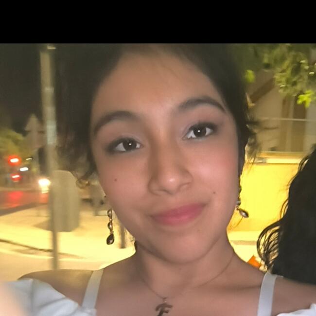 Babysitter in Seville: Ericka Valentina