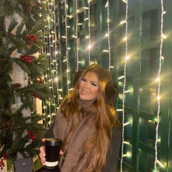 Babysitter in Brentwood: Madeleine