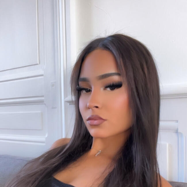 Babysitter in Chazelles-sur-Lyon: Johara