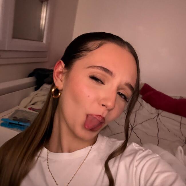 Babysitter in Montargis: Chloé