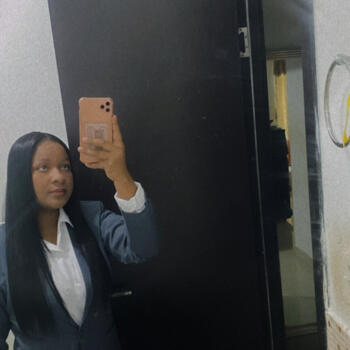 Babysitter in Vista Alegre: Paola