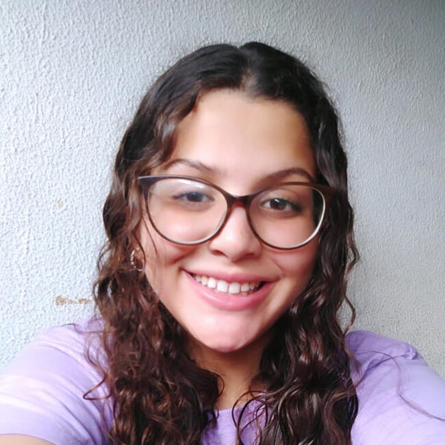 Babysitter in Poços de Caldas: Gabriela