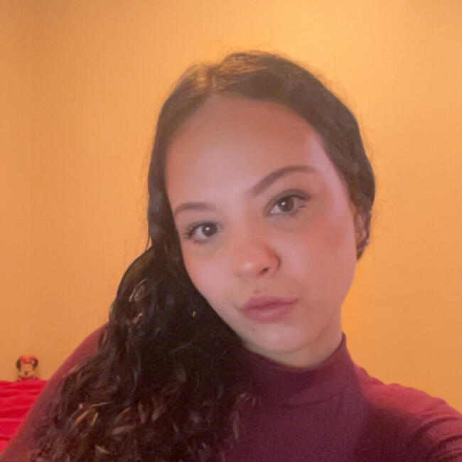 Babysitter in Nîmes: Yasmina