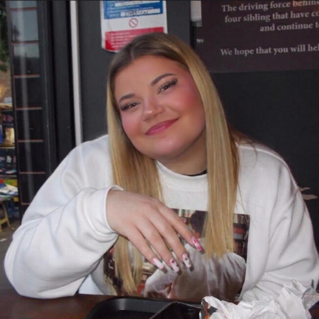 位于圣莫代福塞的临时保姆: Chiara