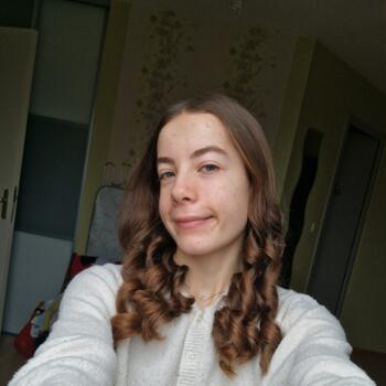 Babysitter in Mondevert: Louna