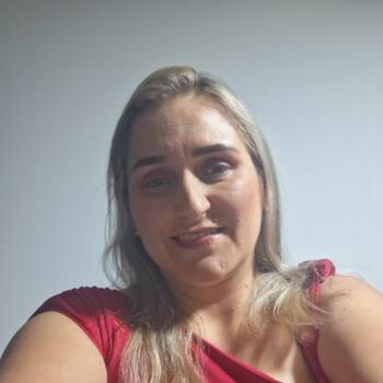 Babysitter in Girón: Laura