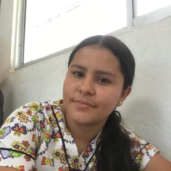 Baby-sitter in Medellín: Maira