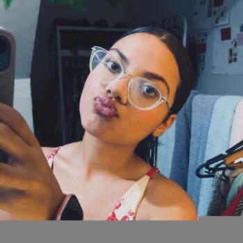 Babysitter in Maringá: Ester