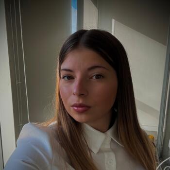 Babysitter in Annecy: Eva