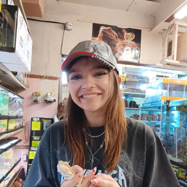 Babysitter in Santa Ana: Emma