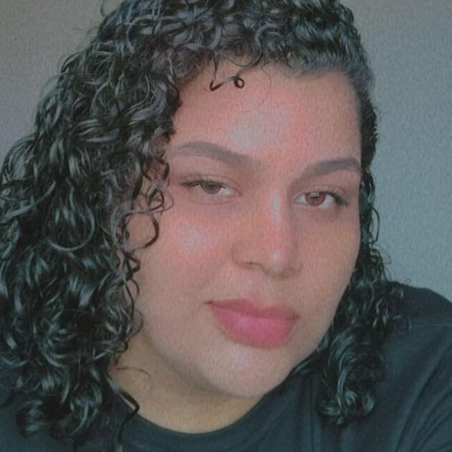 Babysitter in Almirante Tamandaré: Luane Gomes