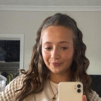 Babysitter in Liphook: Eve