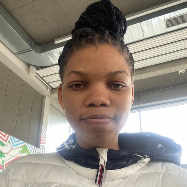 Babysitter in Bures-sur-Yvette: Ashley Romane