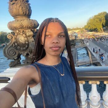Babysitter Bures-sur-Yvette: Ashley Romane