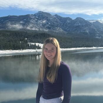 Babysitter in Minneapolis: Sylvia