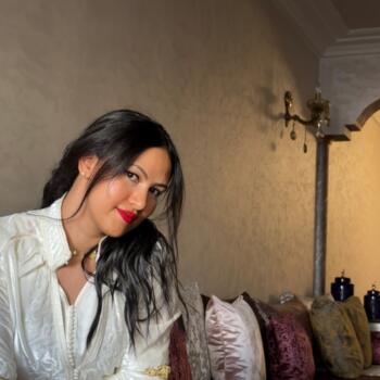 Babysitter in Marseille: Kenza