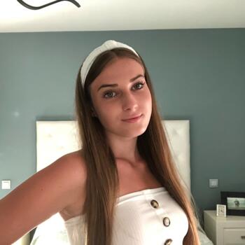 Canguro en Cedillo del Condado: Valeria