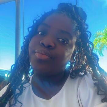 Babysitter in West Palm Beach: Neissa