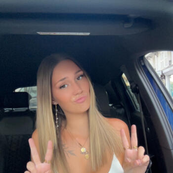 Baby-sitter in Colombes: Ines