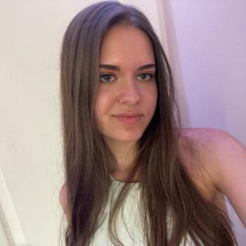 Babysitter in Sarry: Lola