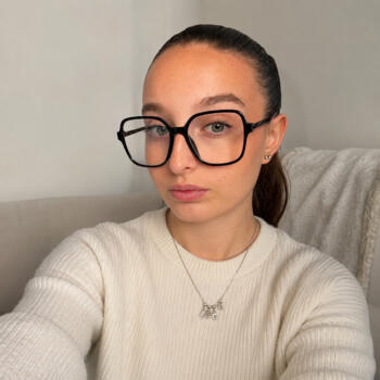 Babysitter in Arcueil: Camille