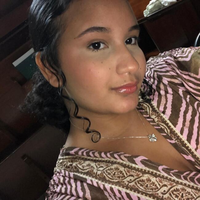 Babysitter in Linhares: Lavinya