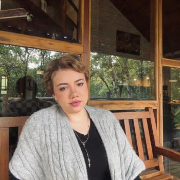 Babysitter in São Paulo: Lívia Bucciarelli