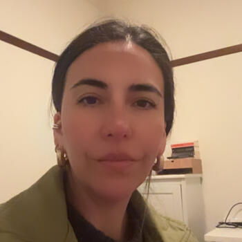 Babysitter in Melbourne: Rocio