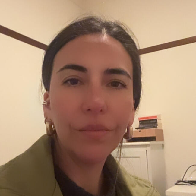 Babysitter in Melbourne: Rocio
