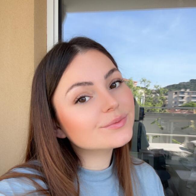 Babysitter in Carqueiranne: Caroline