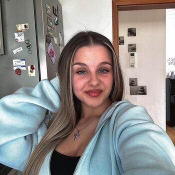 Babysitter Heusenstamm: Jessi