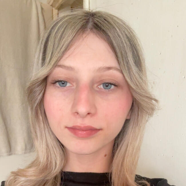 Babysitter in Arras: Ines