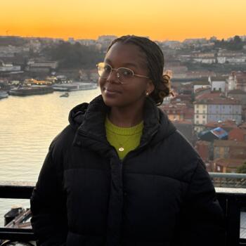 Babysitter em Porto: Wini