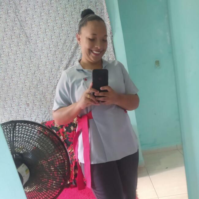 Babá em Salvador: Daniele Souza de Jesus