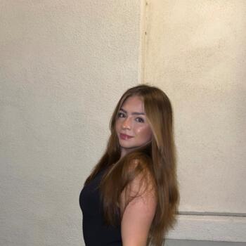 Babysitter in Simi Valley: Isabella S