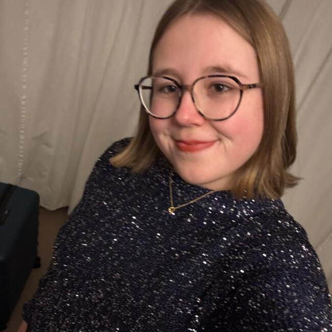 Babysitter in Southampton: Lily