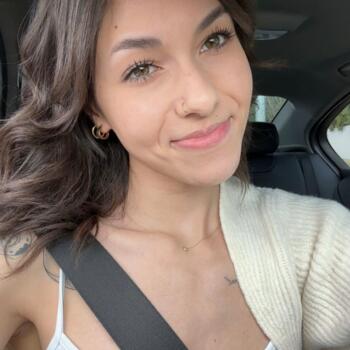 Babysitter in Edmonton: Anna