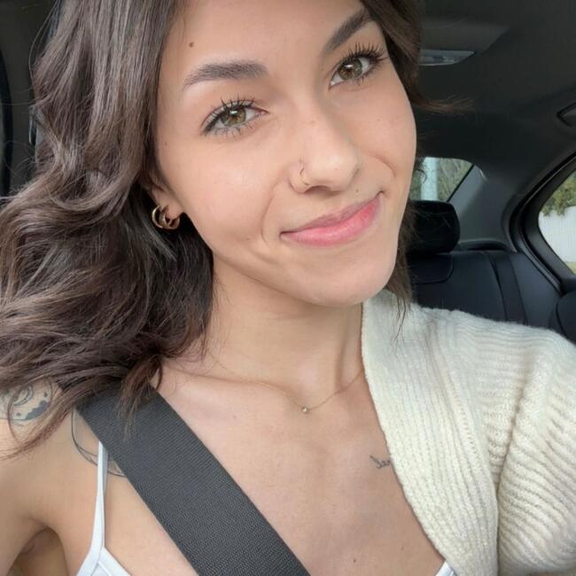 Babysitter in Edmonton: Anna