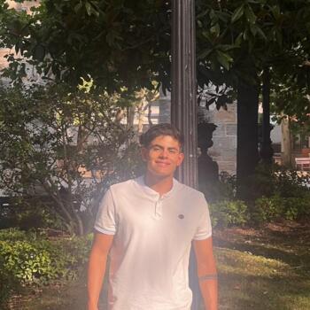 Babysitter in Pamplona: Tomas