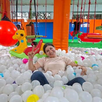 Nanny in Valencia: ANA MYLENA TIMANA MUÑOZ