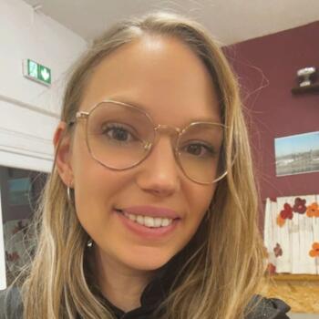 Babysitting job in Lacroix-sur-Meuse: babysitting job Pamela