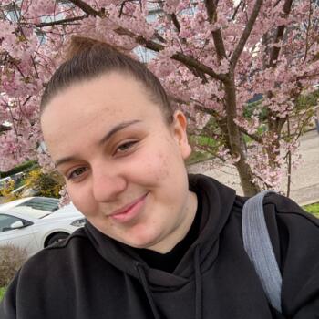 Babysitter in Lyon: Rachel